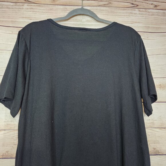 NWOT Friends Pivot Pivot Pivot Licensed Adult T-Shirt Size 2X Black Colorful - Picture 8 of 9